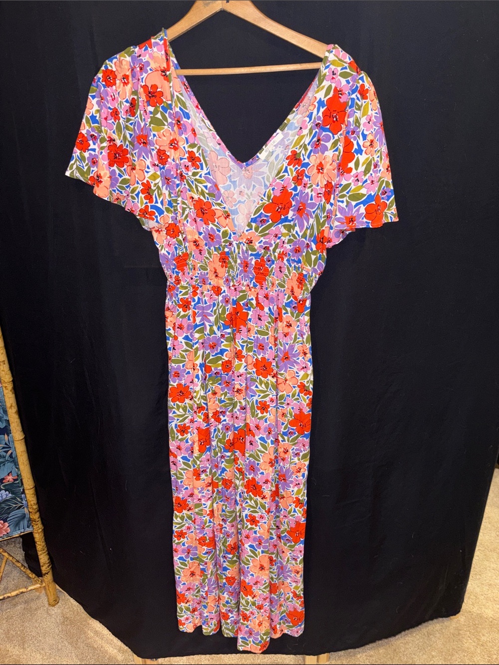 Floral V-Neck Maxi Dress in Pink & Red